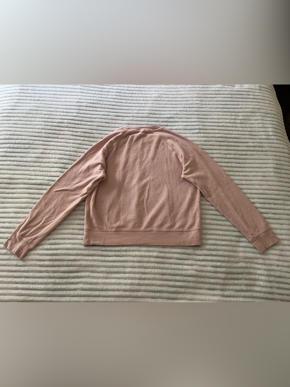 Faherty Pink Graphic Sweatshirt - Picture 11 of 13